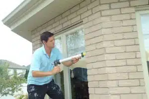 How to preserve the structure of your frames and windows with good caulking